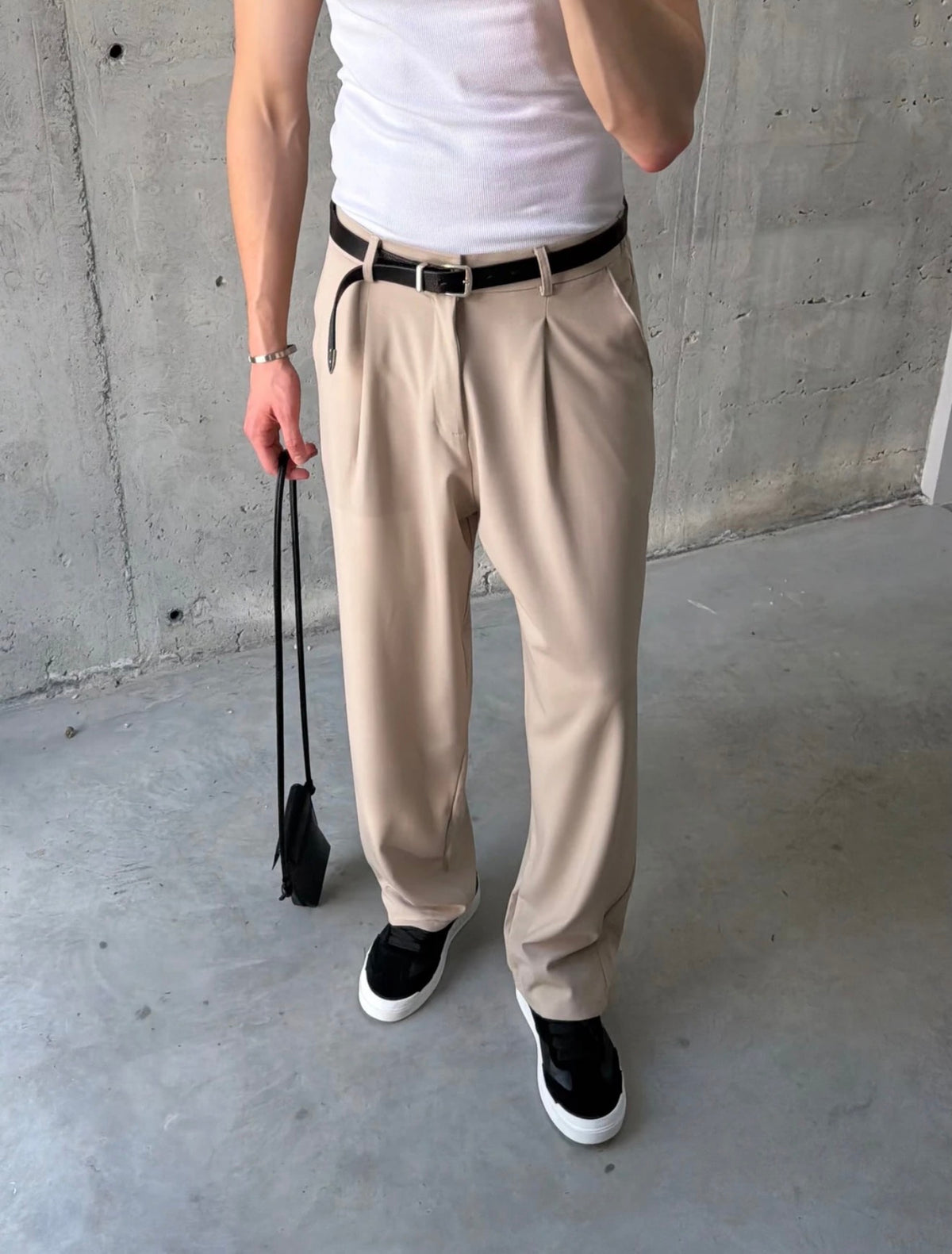 Pantolla Baggy bezhë