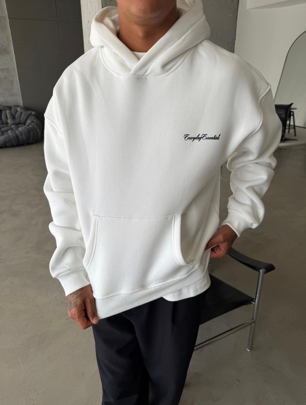 Duks Everyday Essentials oversize i bardhë - përpara