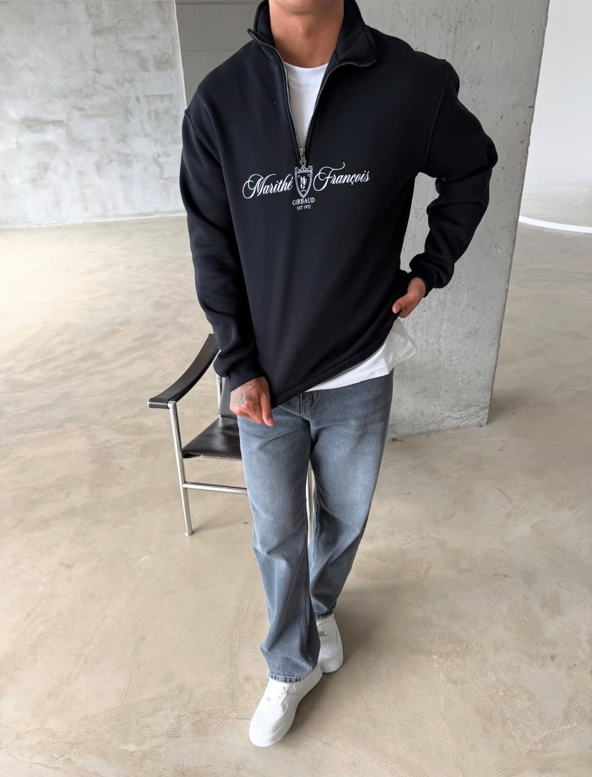 Duks half zip oversize i zi - pamja 2