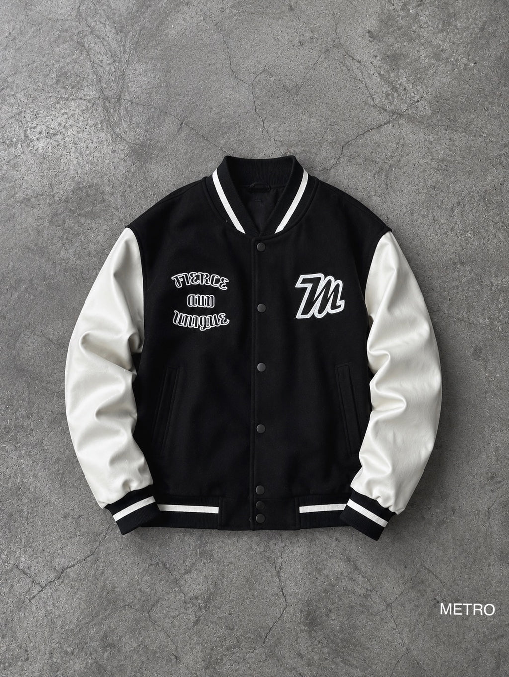 Jacket Crop Varsity e zezë përpara
