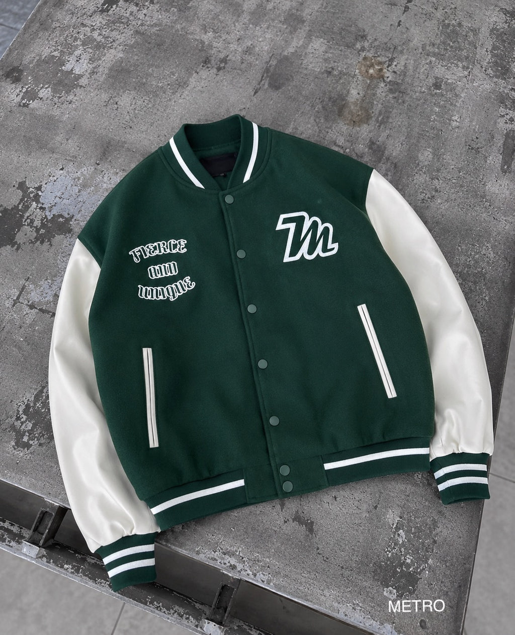 Jacket Crop Varsity e gjelbër përpara