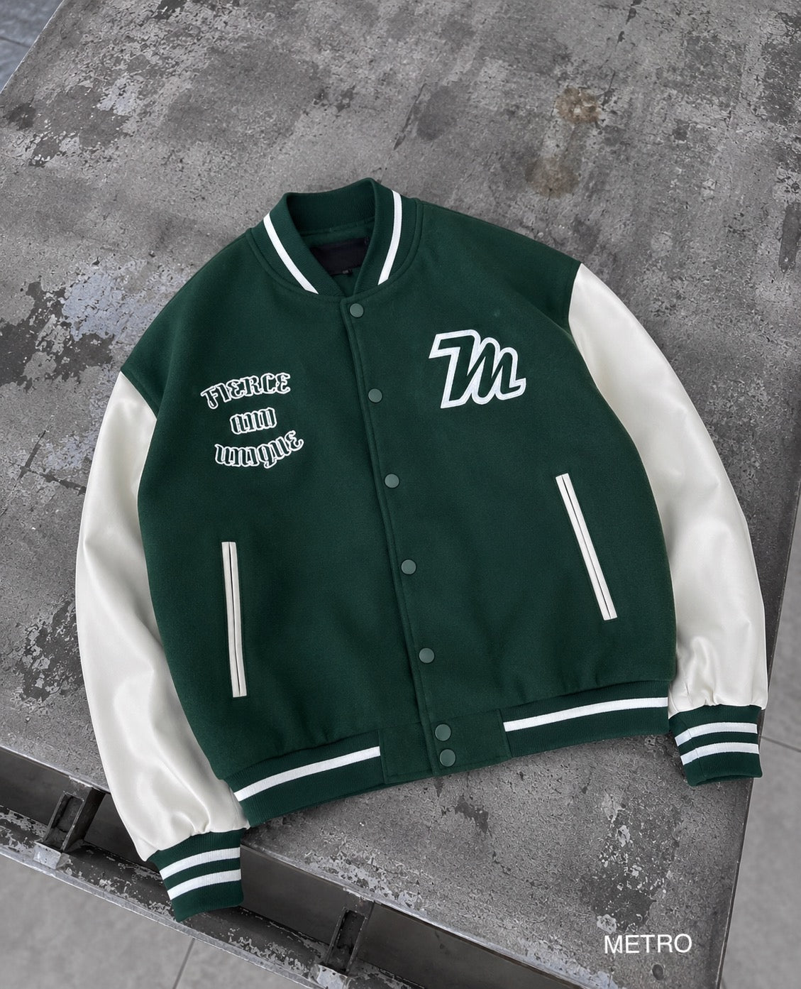 Jacket Crop Varsity e gjelbër përpara